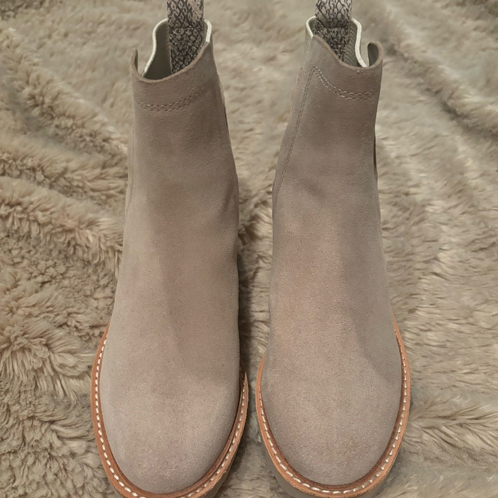 Dolce Vita Huey H2O Boots in Dune